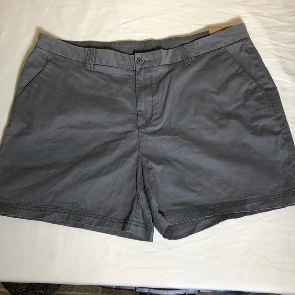 Magellan Happy Camper Shorts, Castlerock, Sz 20, NWT, pet/smoke free home - Picture 1 of 16